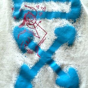 Off white kids tee fits 10 year old